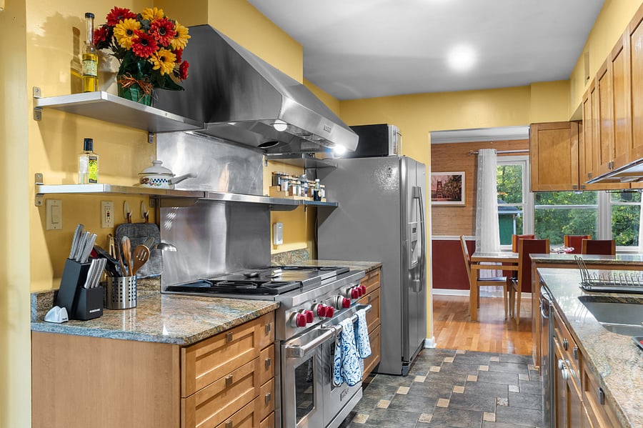 Professional culinary magic, home comfort.