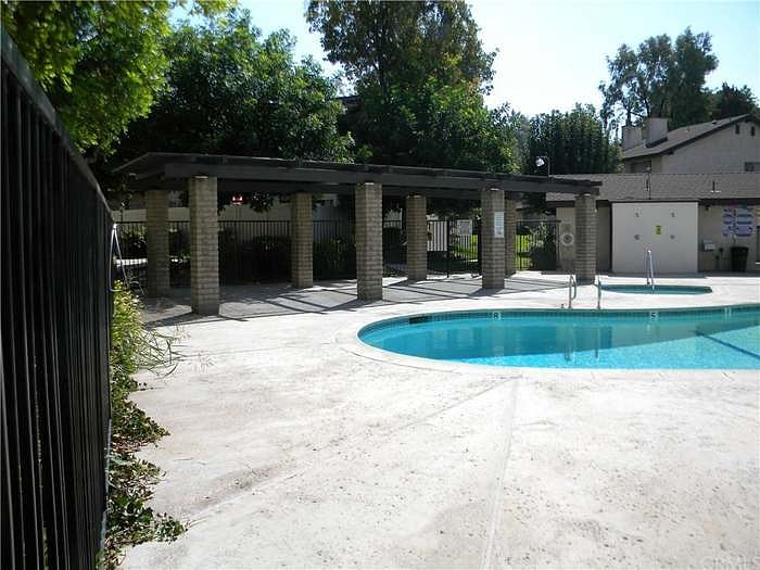 Furnished Finder property 896283_1 photo 12