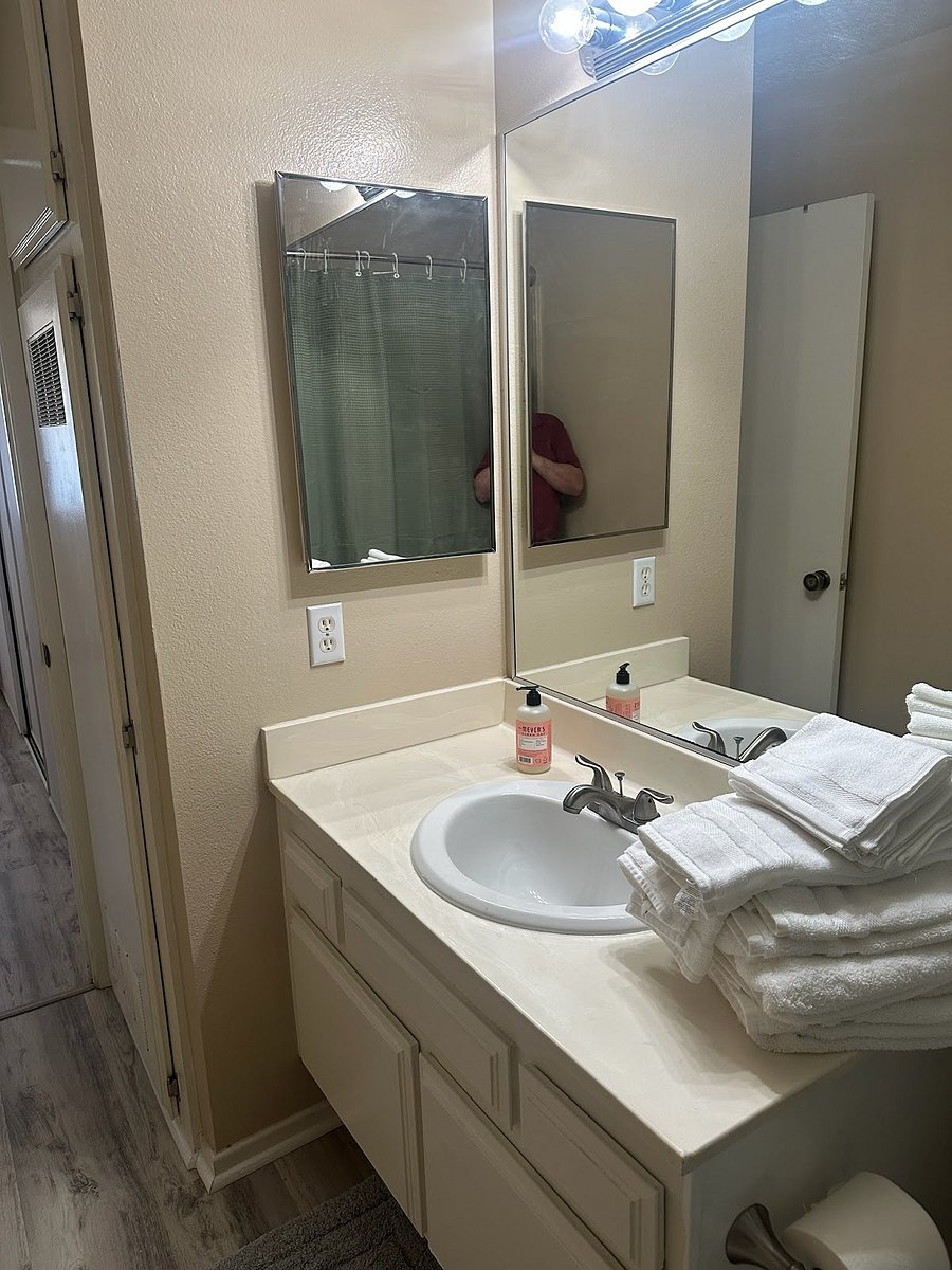 Furnished Finder property 896283_2 photo 5