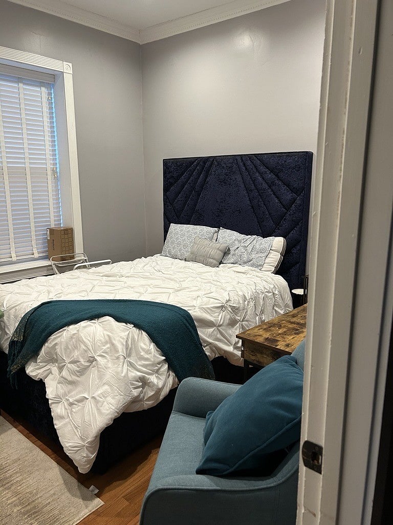 second bedroom.