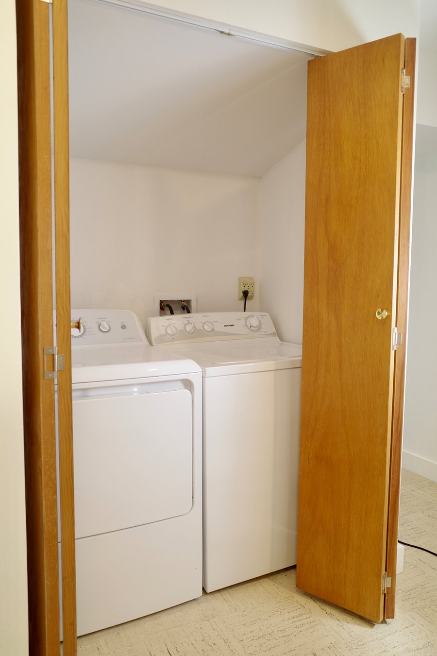 Furnished Finder property 896385_1 photo 16