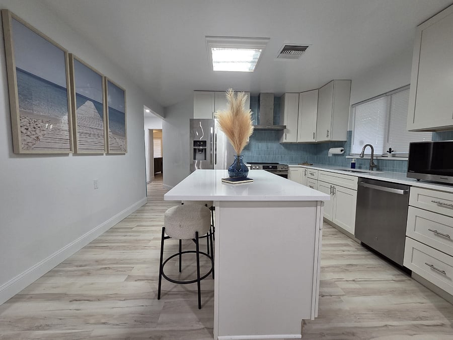 Furnished Finder property 896396_1 photo 4