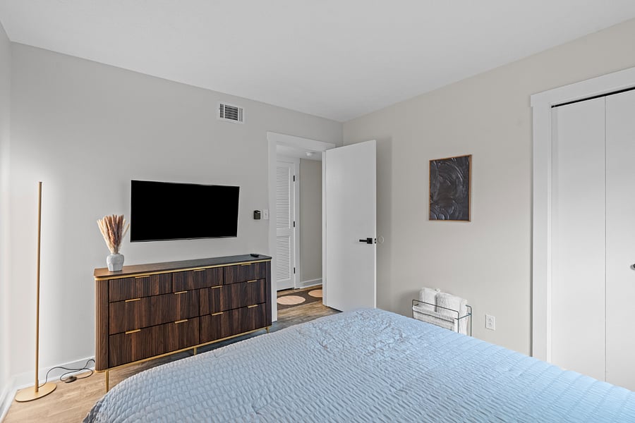 Guest Bedroom 1