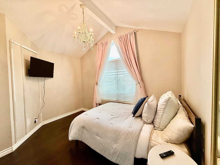 Furnished Finder property 896437_2 photo 23