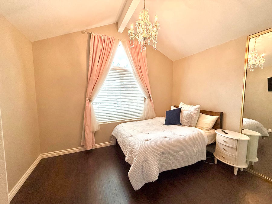 Furnished Finder property 896437_2 photo 24