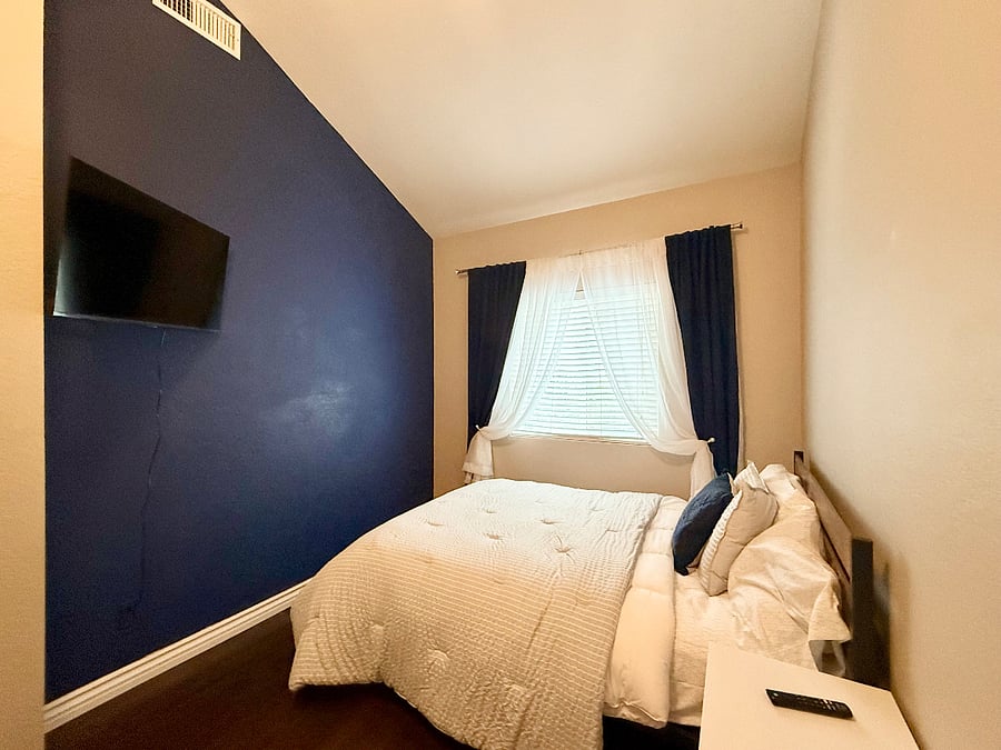 Furnished Finder property 896437_2 photo 25
