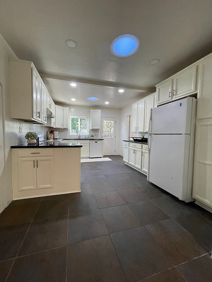 Furnished Finder property 896441_1 photo 3