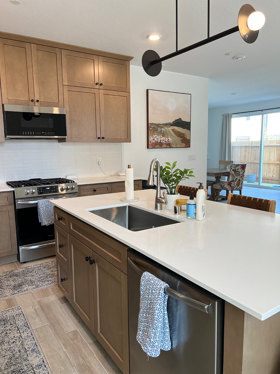Furnished Finder property 896453_1 photo 3
