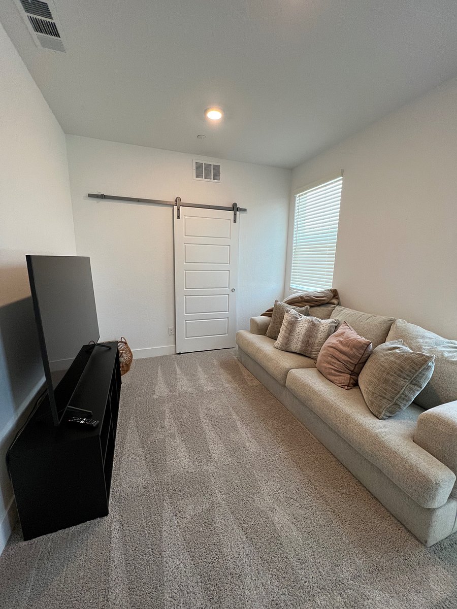 Furnished Finder property 896453_1 photo 6