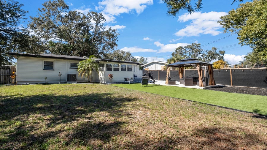 Furnished Finder property 896518_1 photo 20