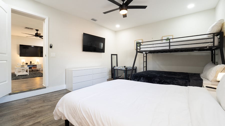 Furnished Finder property 896518_1 photo 15