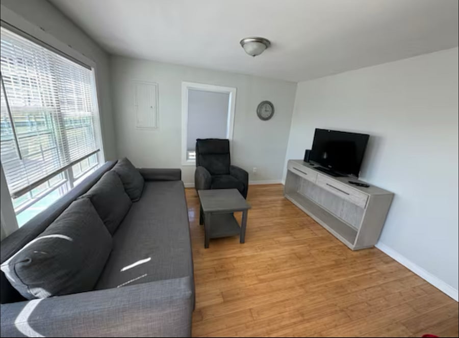 Furnished Finder property 896543_1 photo 3