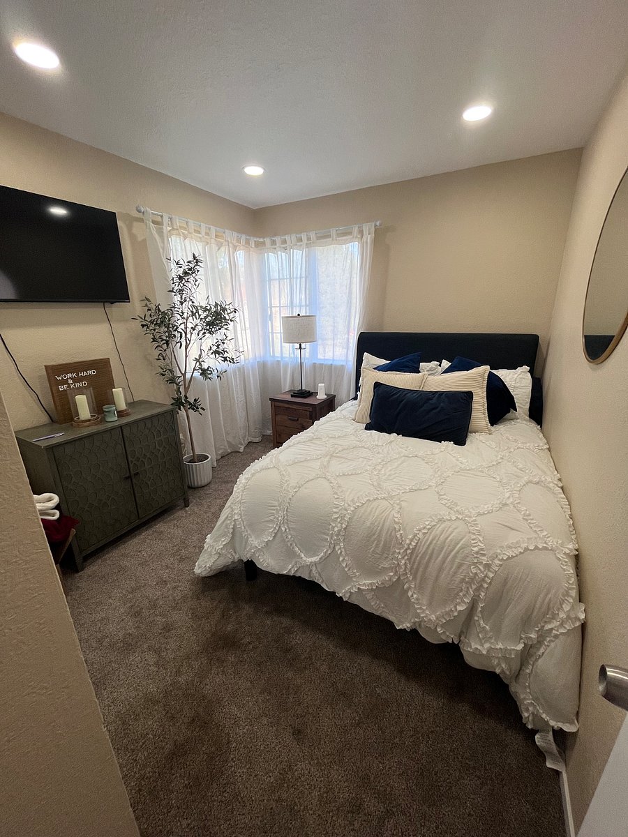 Furnished Finder property 896586_1 photo 1