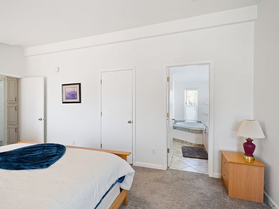 Furnished Finder property 896614_1 photo 15