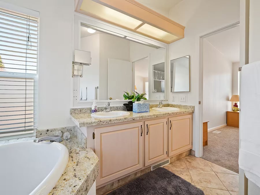 Furnished Finder property 896614_1 photo 25