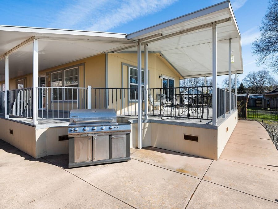 Furnished Finder property 896614_1 photo 36