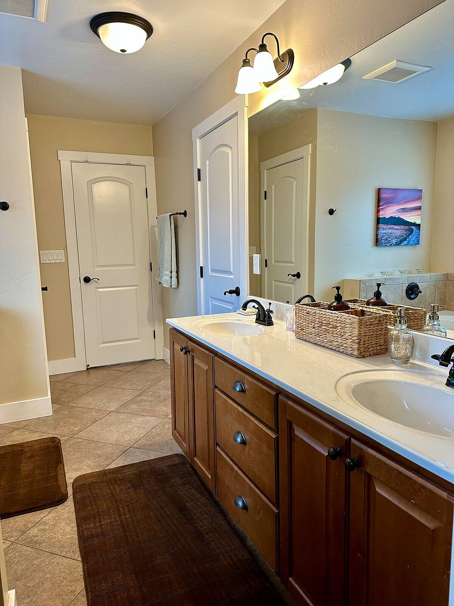 Furnished Finder property 896693_1 photo 12