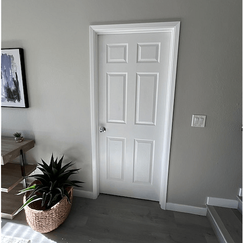 door for privacy to bedroom/bathroom suite