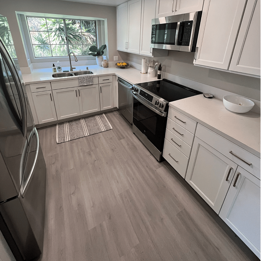 Shared Spacious kitchen, dishwasher, large refrigerator, oven and microwave