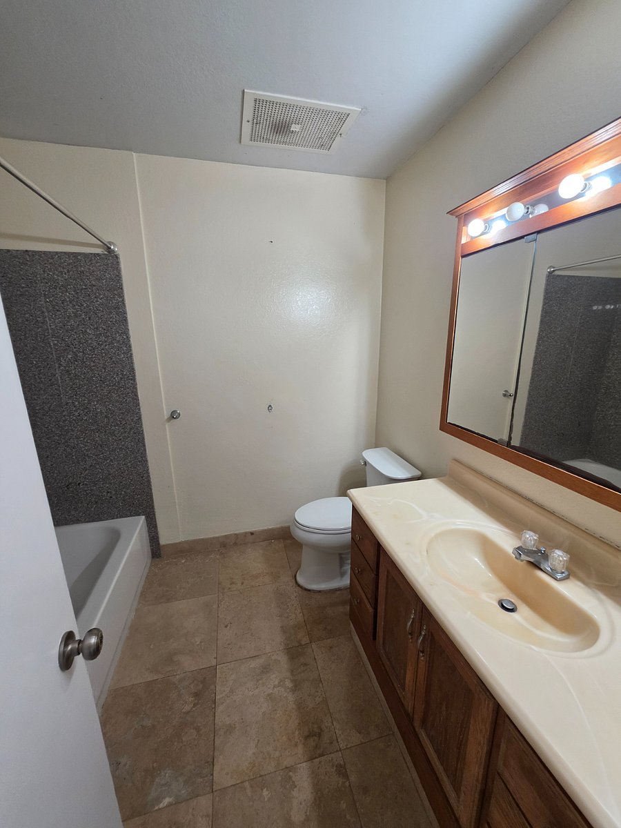 Furnished Finder property 896705_1 photo 3
