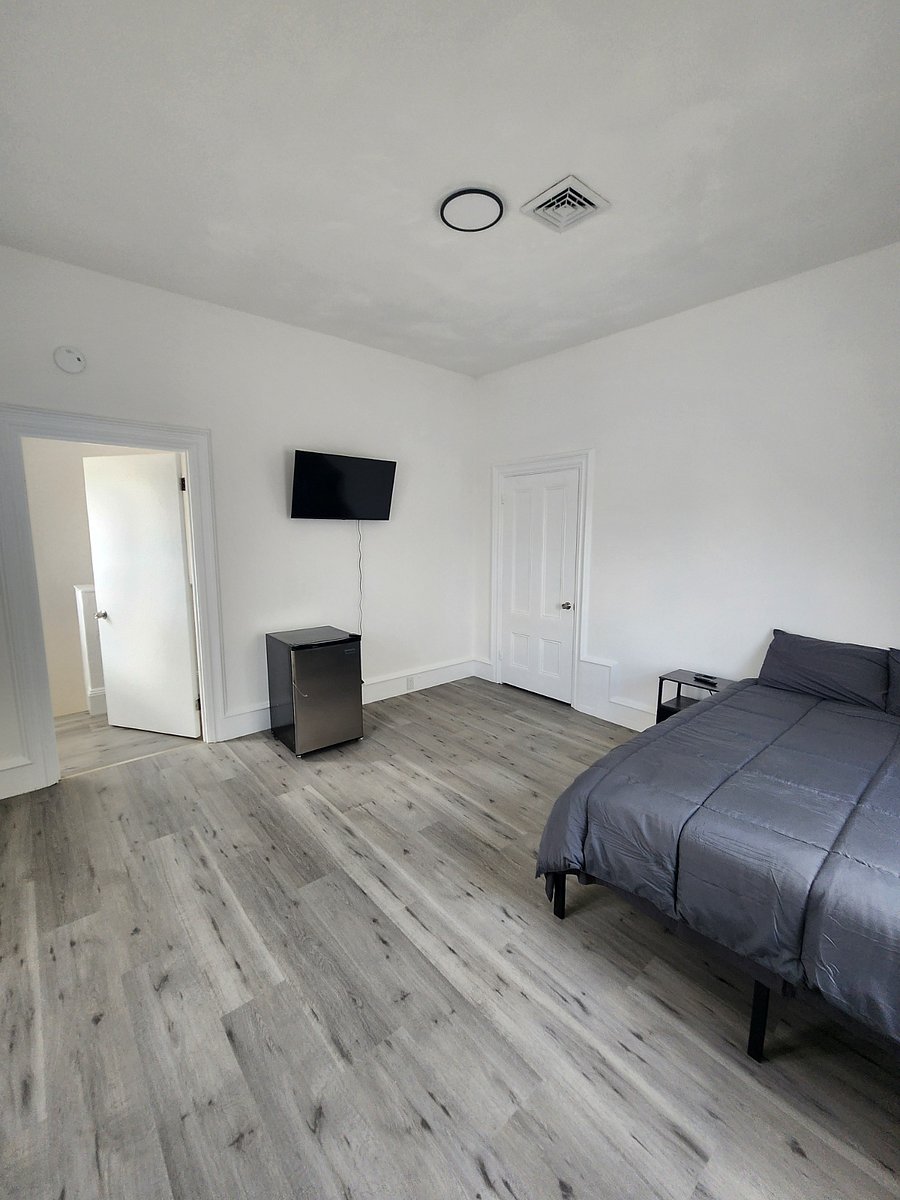 Furnished Finder property 896715_1 photo 3