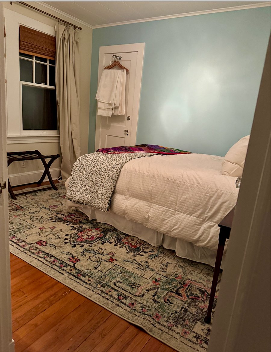 Furnished Finder property 896718_1 photo 12