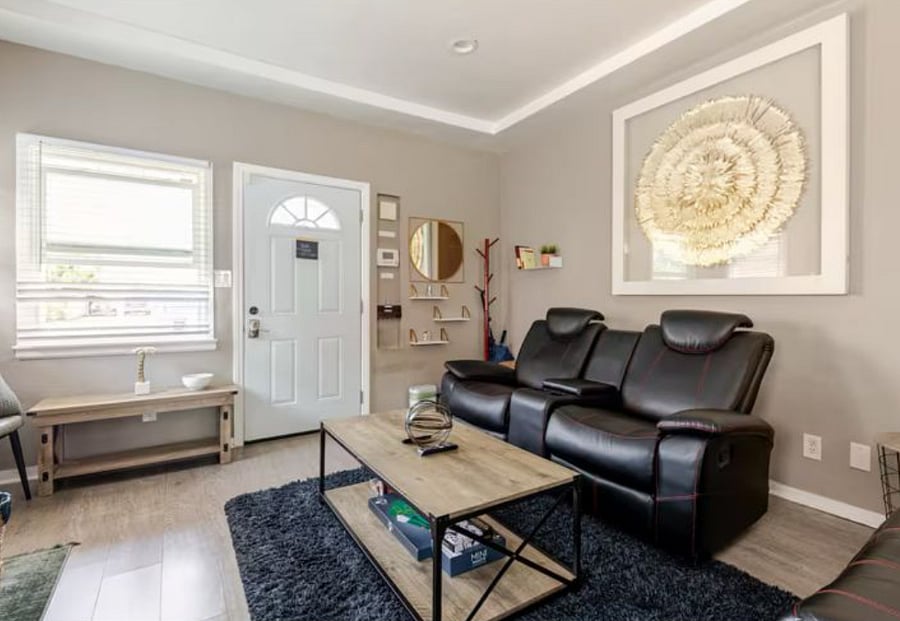 Furnished Finder property 896732_1 photo 1