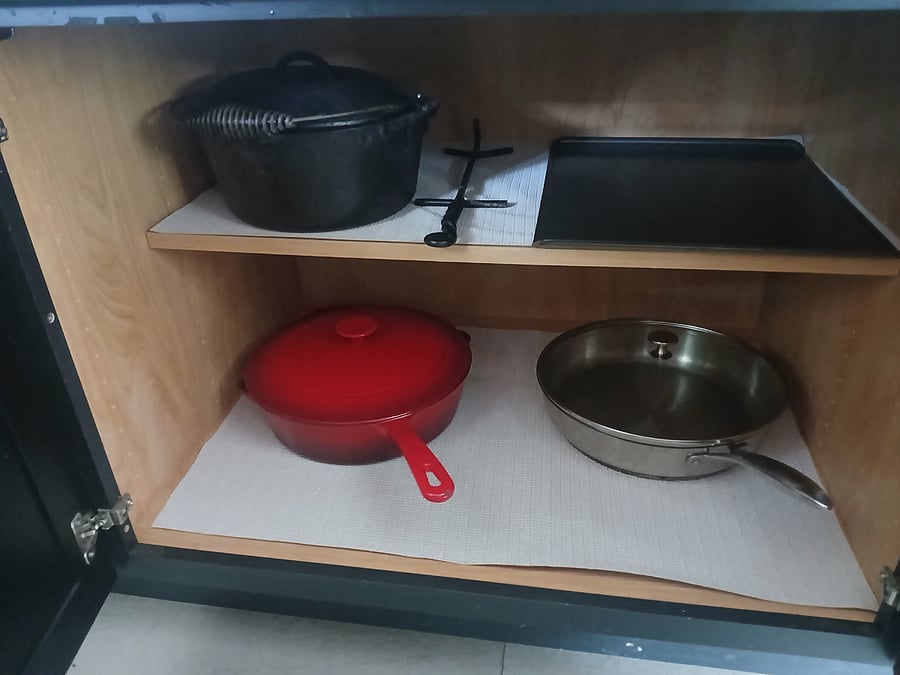 Furnished with quality cookware