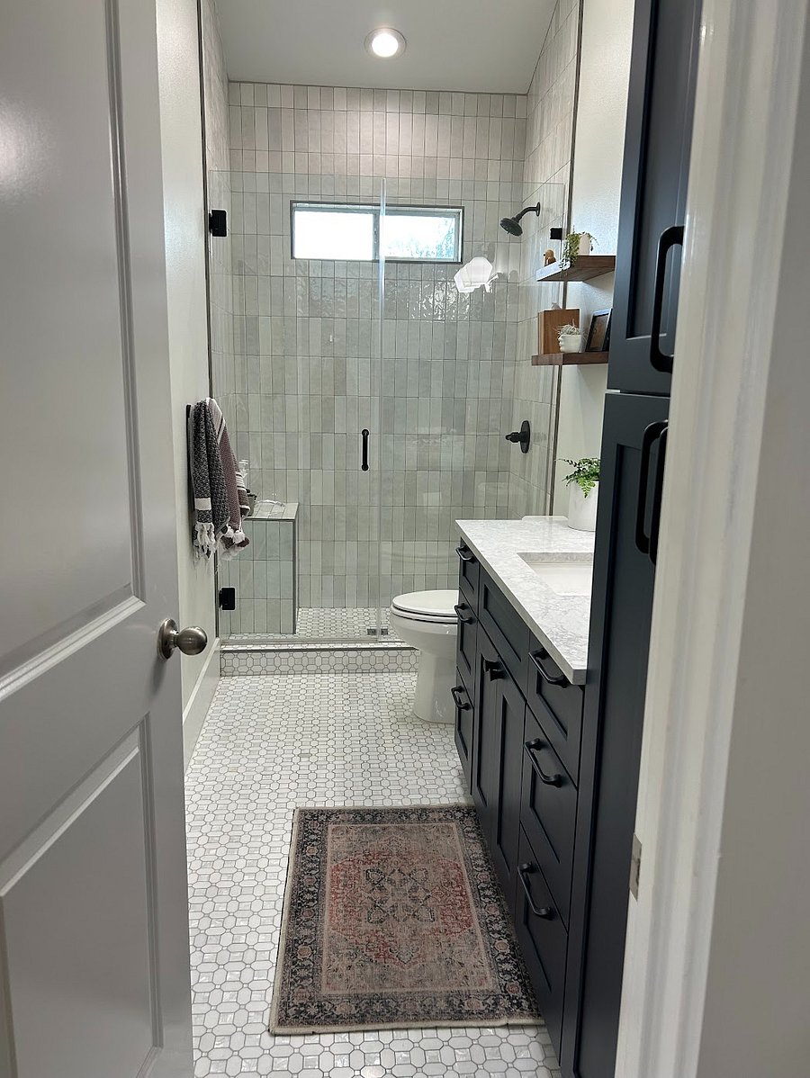 Front bathroom.
