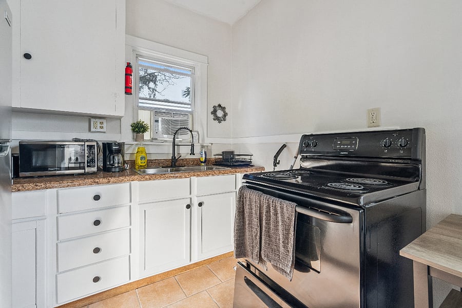 Furnished Finder property 896764_1 photo 3
