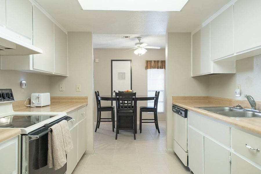 Furnished Finder property 896803_1 photo 4