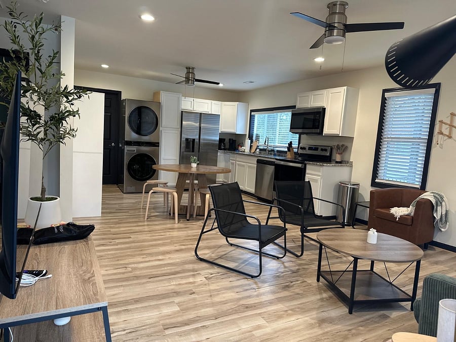 Furnished Finder property 896804_1 photo 8