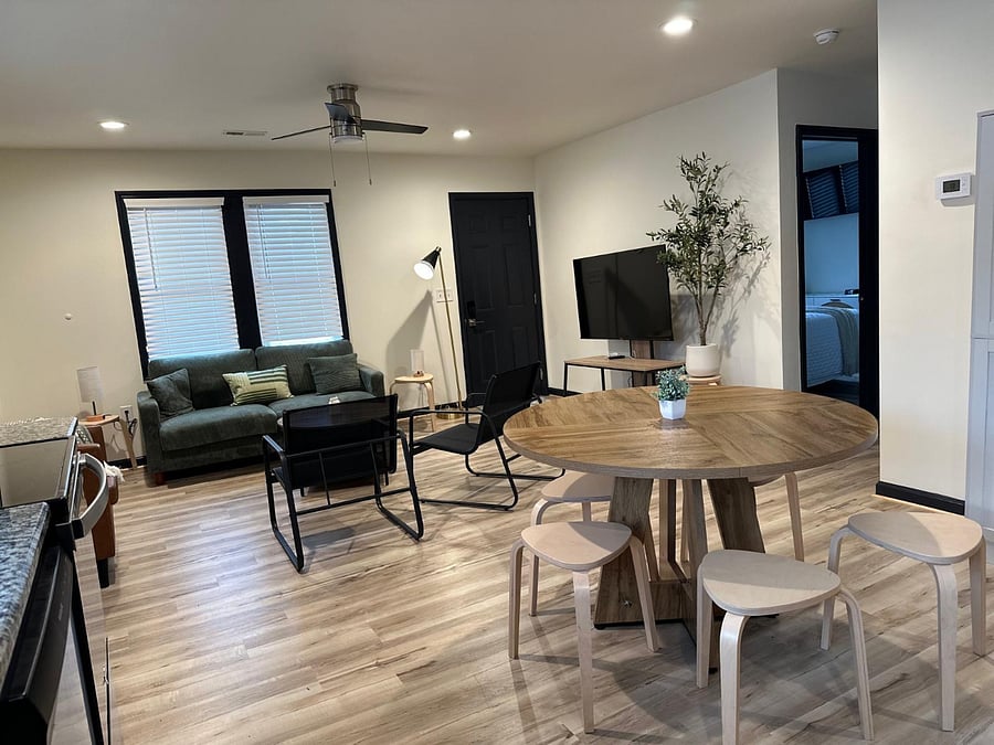Furnished Finder property 896804_1 photo 12
