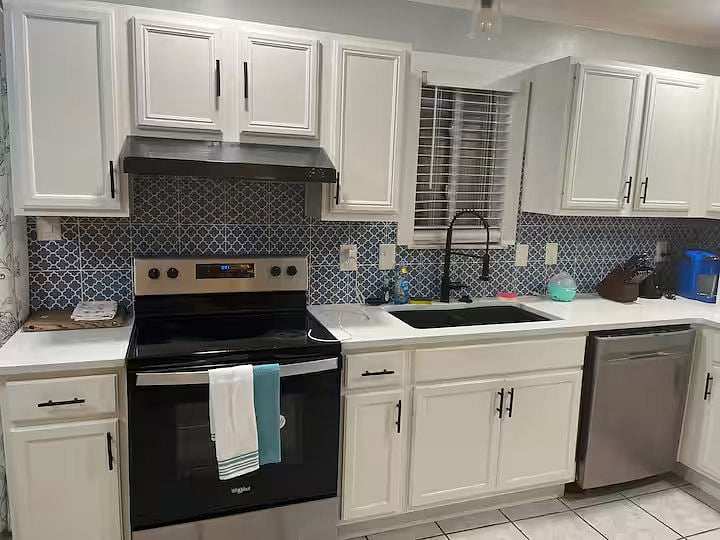 Furnished Finder property 896806_1 photo 5