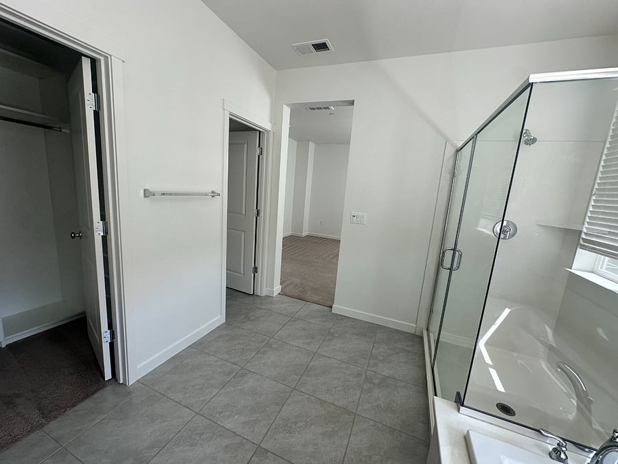 Furnished Finder property 896811_1 photo 14