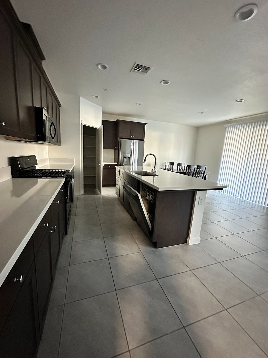 Furnished Finder property 896811_1 photo 6