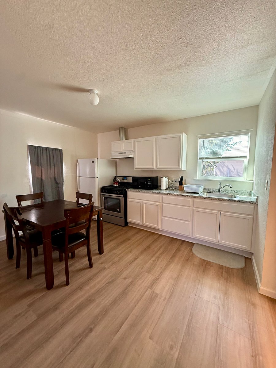 Furnished Finder property 896812_1 photo 3