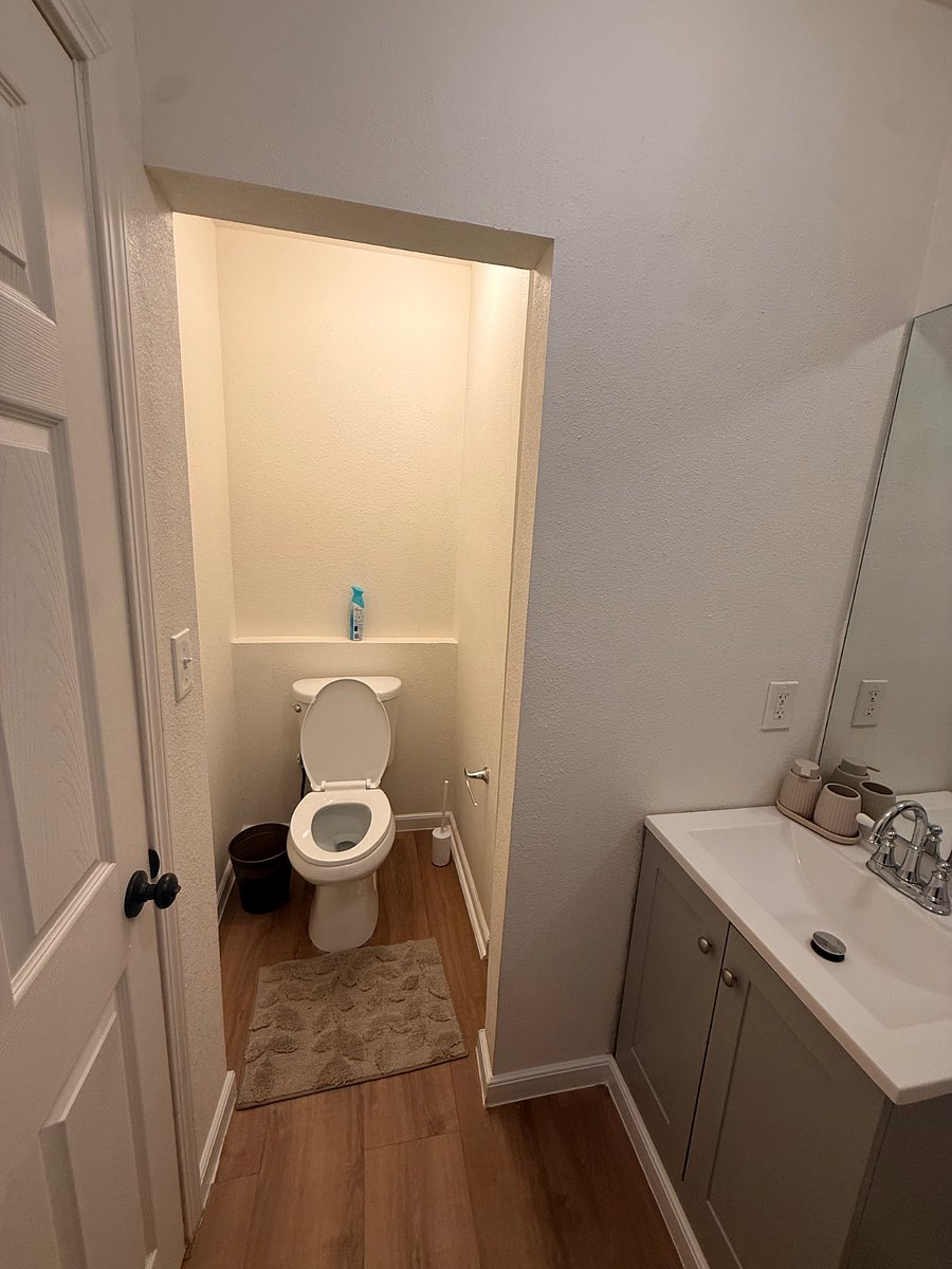 Furnished Finder property 896812_1 photo 8