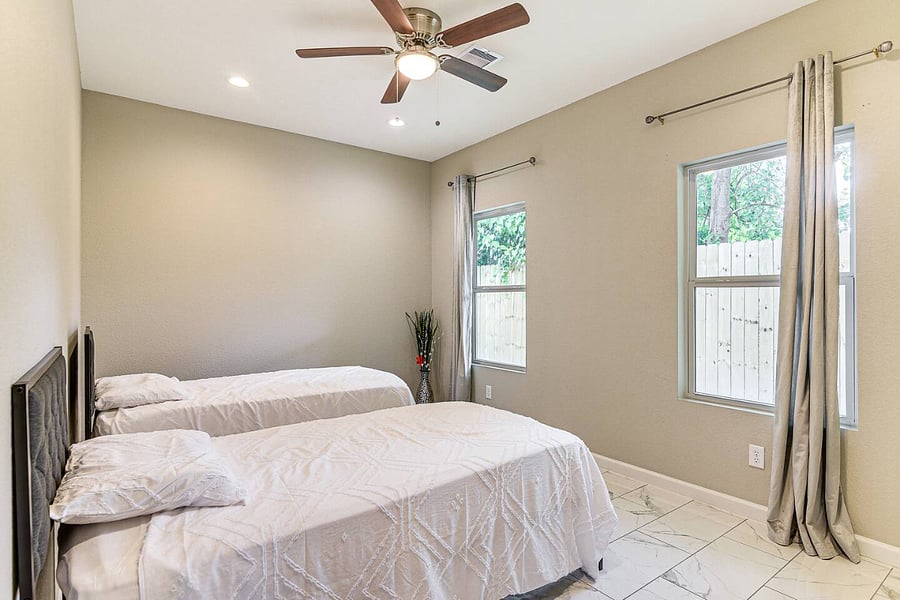 Furnished Finder property 896815_1 photo 16