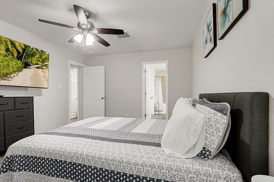 Furnished Finder property 896847_1 photo 11