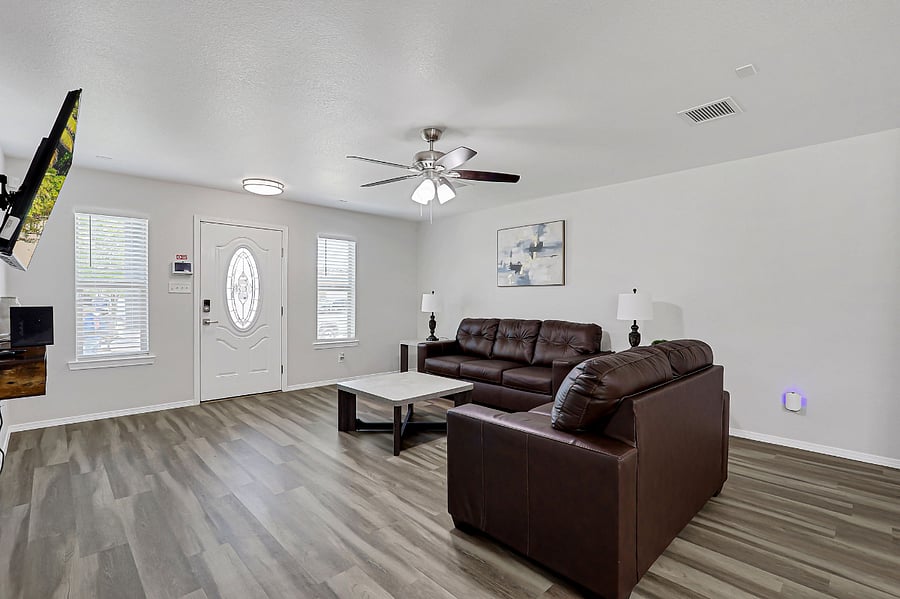 Furnished Finder property 896847_1 photo 4