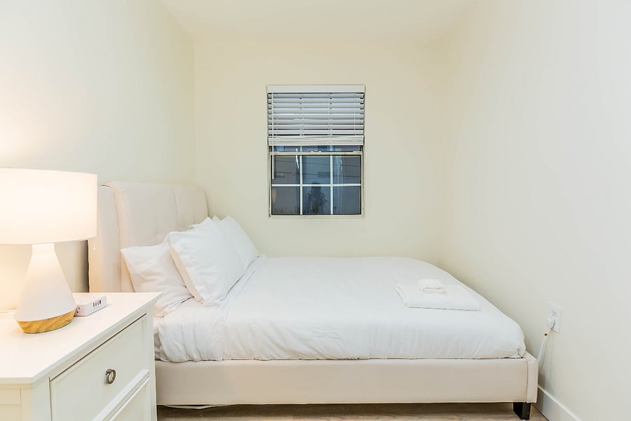 Furnished Finder property 896852_1 photo 12