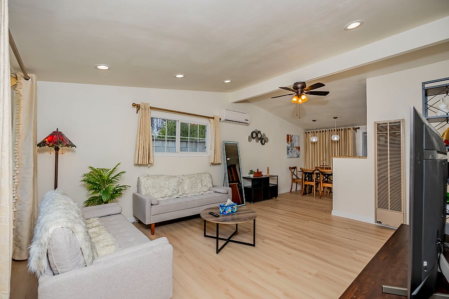 Furnished Finder property 896858_1 photo 22