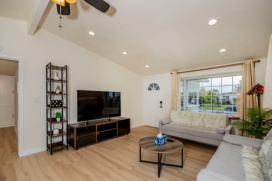 Furnished Finder property 896858_1 photo 24