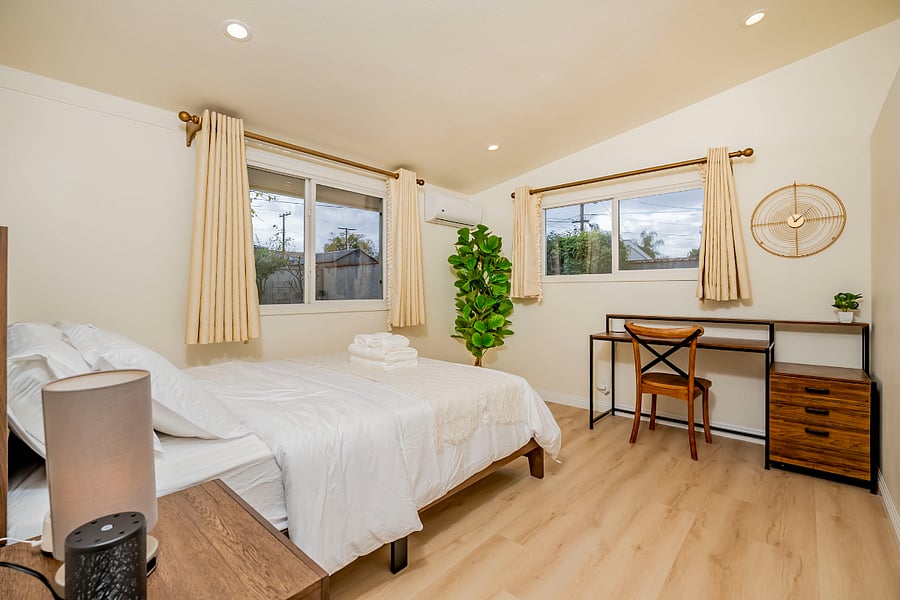 Furnished Finder property 896858_1 photo 38
