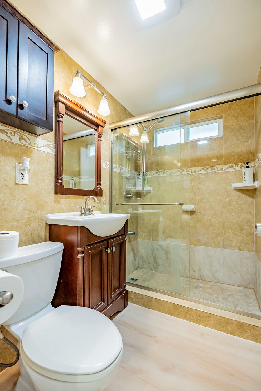 Furnished Finder property 896858_1 photo 41