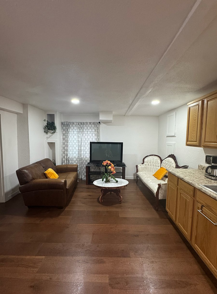 Furnished Finder property 896877_1 photo 3