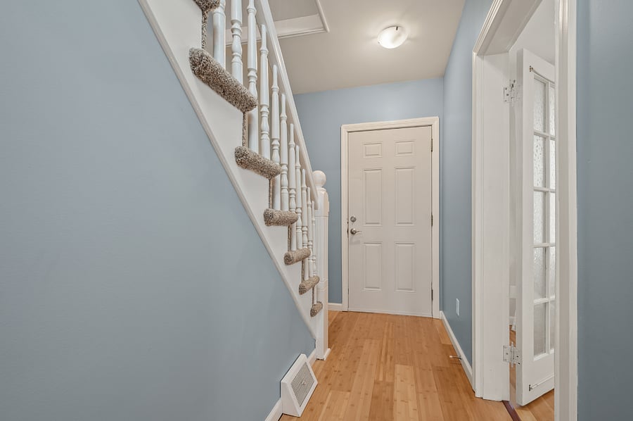 front hallway and stairs to 2nd level