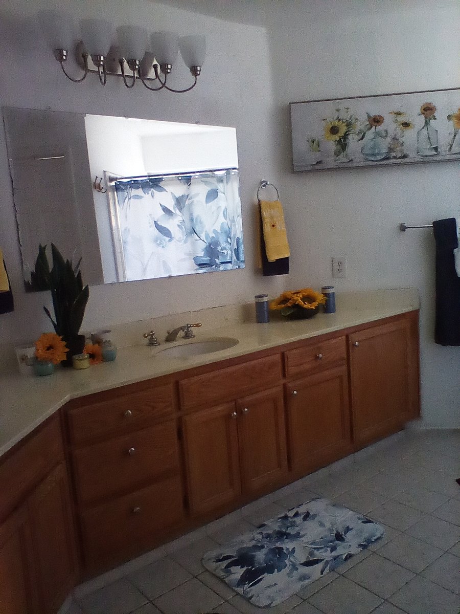 Master bathroom.