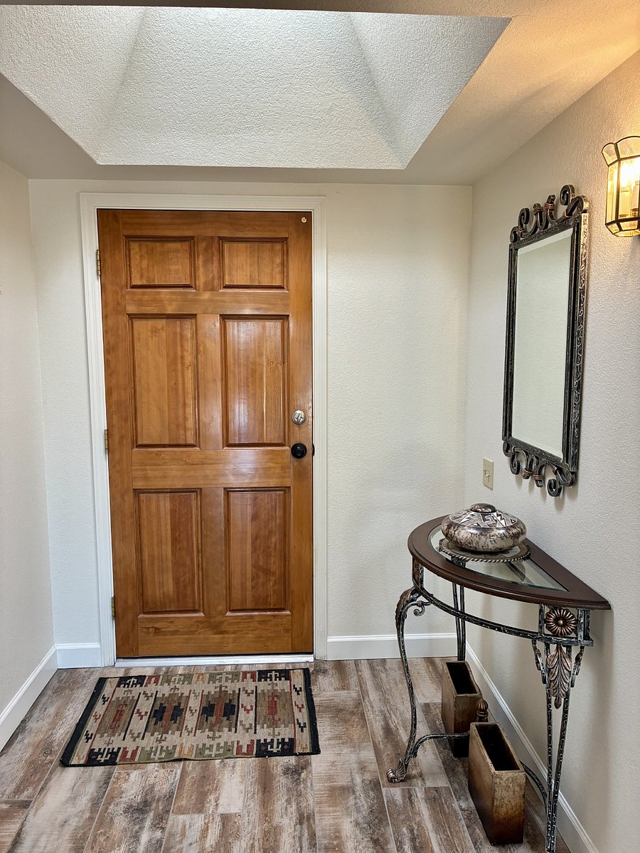 Furnished Finder property 896926_1 photo 2
